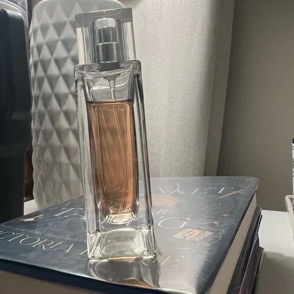 Burberry Brit For Her with Plaid Design - Picture 3 of 3